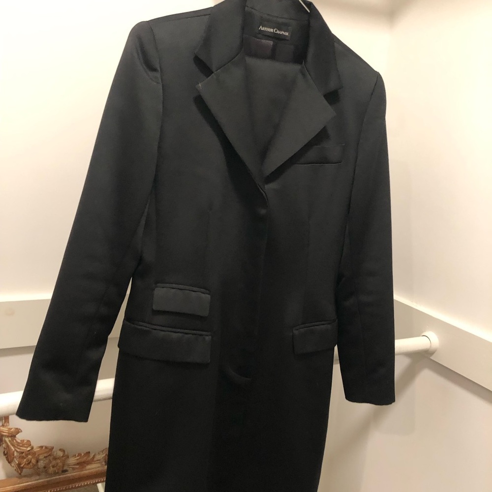 Shiny great Long classy Coat with a matching pants.